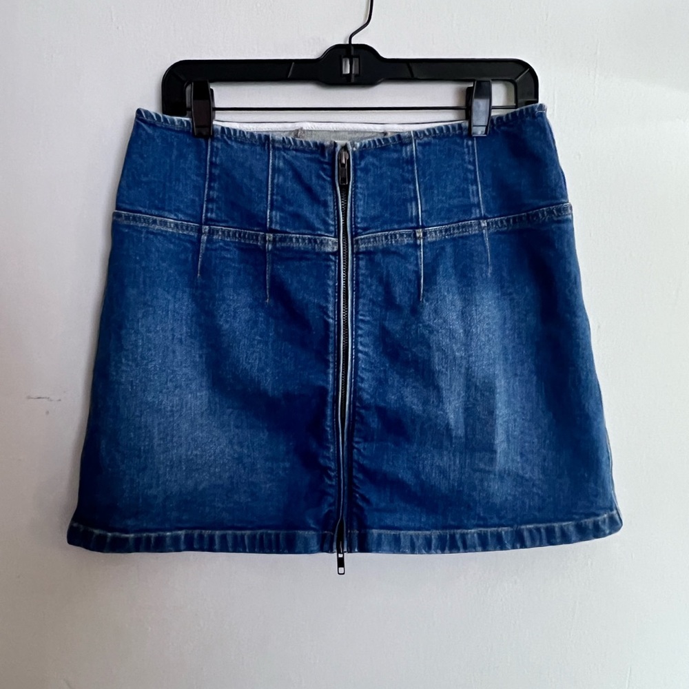 Alice + Olivia Paxton high rise blue denim zipper mini skirt, 31 - Picture 2 of 4